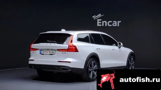 Volvo V60 V60 Cross-country 2nd Generation 2021 года - вид 2