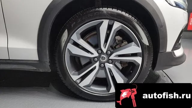 Volvo V60 V60 Cross-country 2nd Generation 2021 года - похожие автомобили