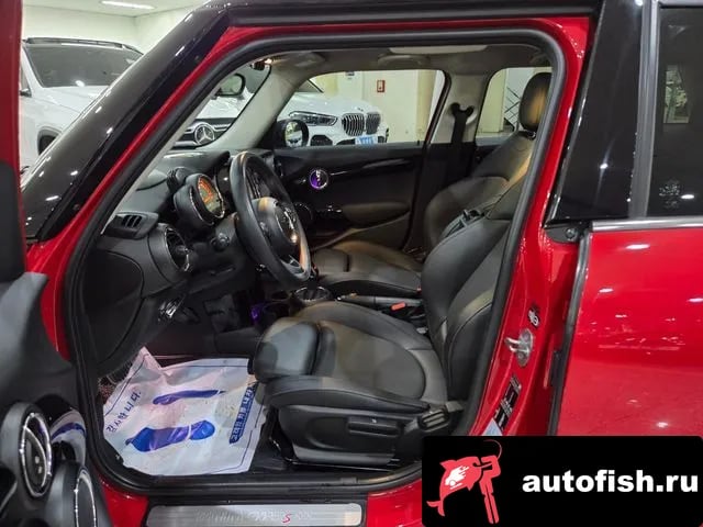 Mini Cooper Cooper S 2019 года - вид 6