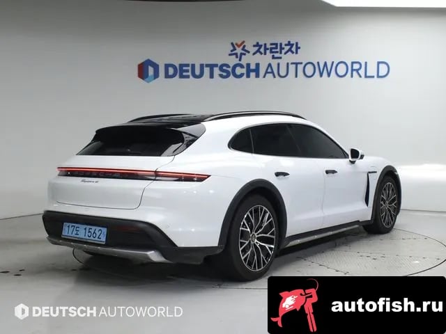 Porsche Taycan Taikan 2024 года - вид 2