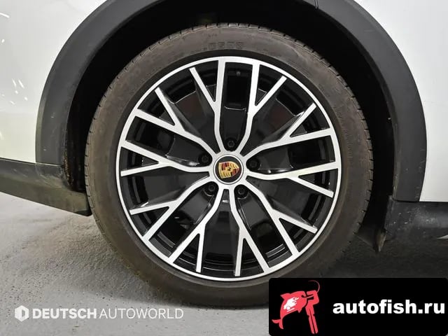 Porsche Taycan Taikan 2024 года - вид 5