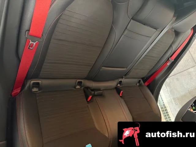 Mercedes-Benz GLA-Class GLA-Class X156 2018 года - вид 6