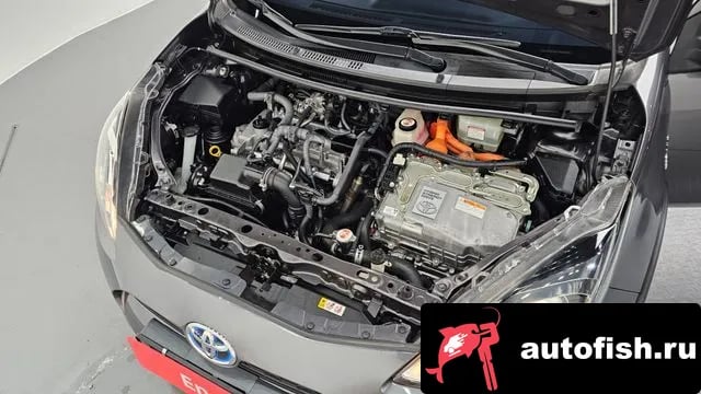 Toyota Prius Prius C 2020 года - вид 6