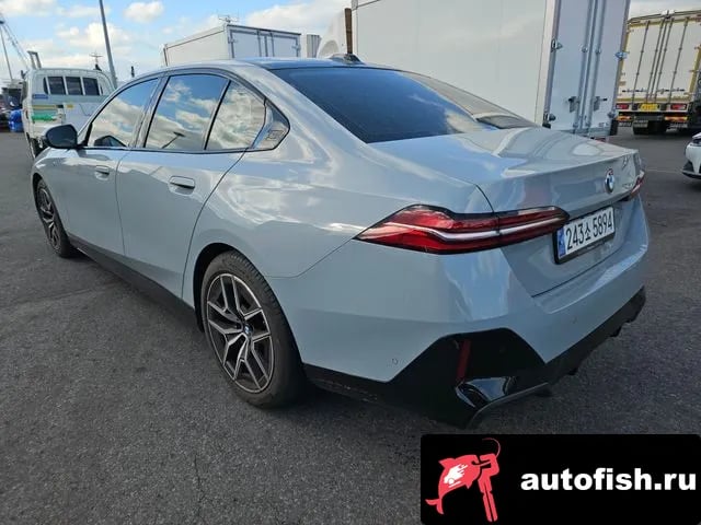 BMW 5-Series 5 Series (G60) 2025 года - вид 6
