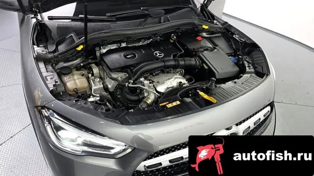 Mercedes-Benz GLA-Class GLA - Class H247 2020 года - вид 6