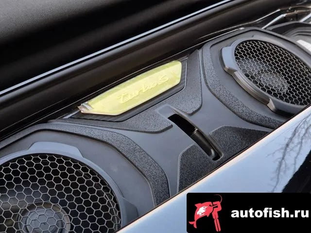 Porsche 911 911 (992) 2023 года - вид 6