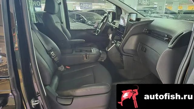 Hyundai Staria Staria 2023 года - похожие автомобили