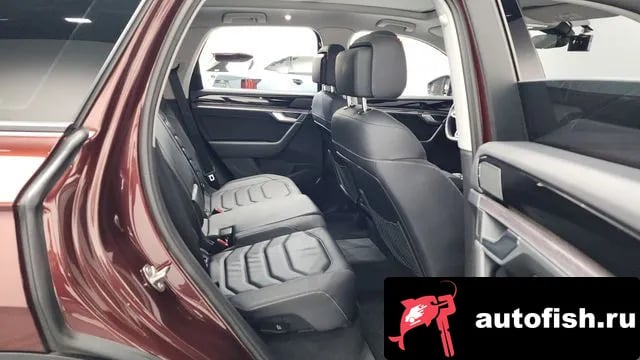 Volkswagen Touareg Tuareg 3rd generation 2023 года - похожие автомобили