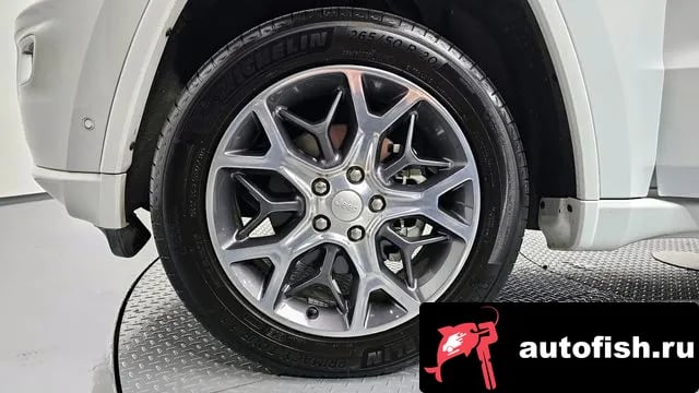 Jeep Cherokee Grand Cherokee 2019 года - вид 5