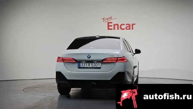 BMW 5-Series 5 Series (G60) 2024 года - вид 4
