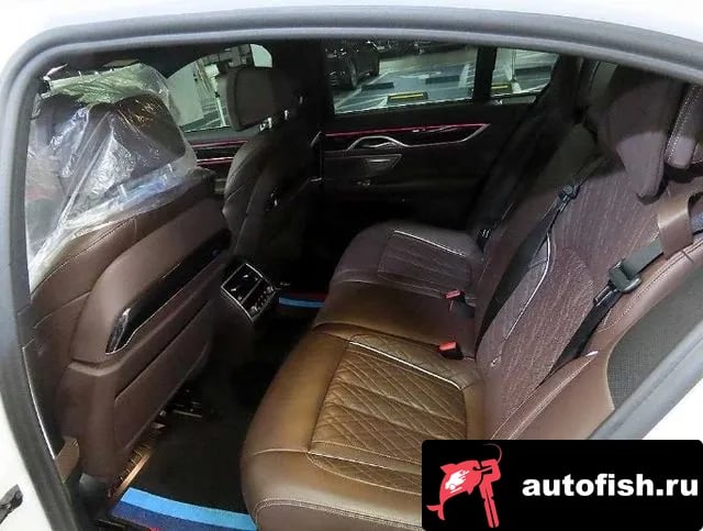 BMW 7-Series 7 Series (G11) 2019 года - вид 6