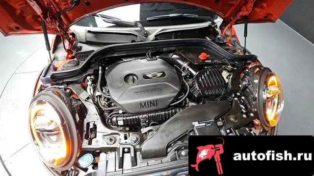 Mini Cooper Cooper S 2019 года - вид 6