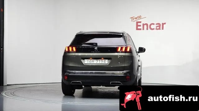 Peugeot 3008 3008 second generation 2019 года - вид 4
