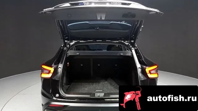 Chevrolet (GM Daewoo) Trax Trax Crossover 2023 года - похожие автомобили