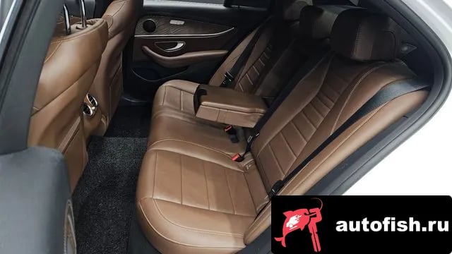 Mercedes-Benz E-Class E-Class W213 2021 года - похожие автомобили