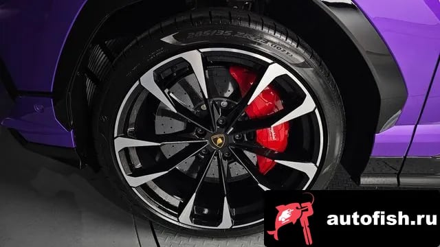 Lamborghini Urus Urus 2024 года - похожие автомобили