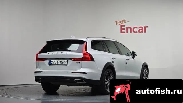 Volvo V60 V60 Cross-country 2nd Generation 2019 года - вид 2
