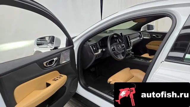 Volvo V60 V60 Cross-country 2nd Generation 2019 года - похожие автомобили