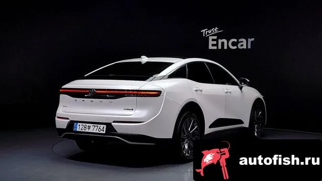 Toyota Crown Crown Crossover 2023 года - вид 2