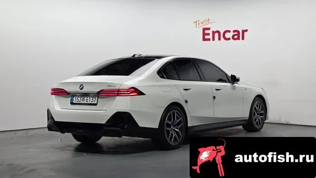 BMW 5-Series 5 Series (G60) 2024 года - вид 2