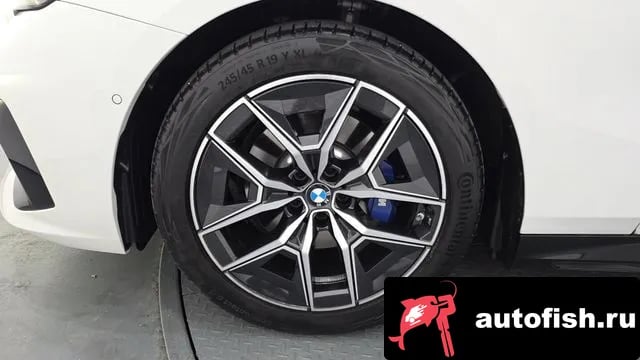 BMW 5-Series 5 Series (G60) 2024 года - вид 5