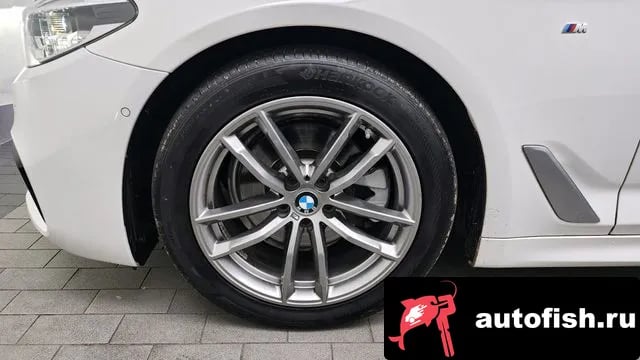 BMW 5-Series 5 Series (G30) 2019 года - вид 5