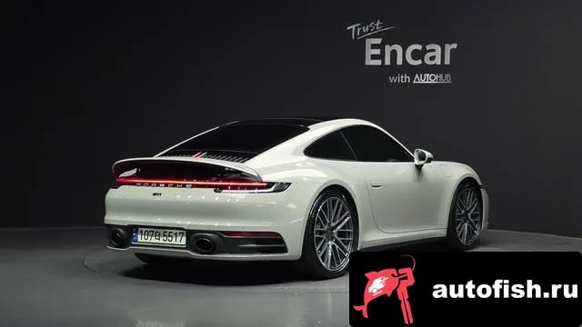 Porsche 911 911 (992) 2021 года - вид 2
