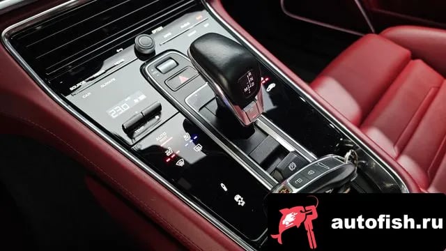 Porsche Panamera Panamera (971) 2021 года - похожие автомобили