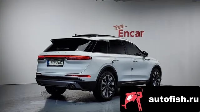 Lincoln Corsair Cosair 2021 года - вид 2