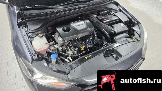 Hyundai AVANTE Avante AD 2017 года - вид 6