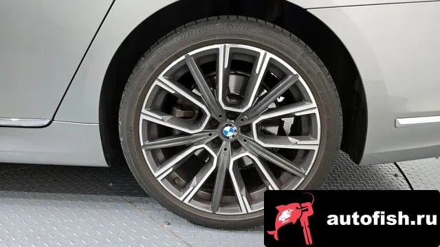 BMW 7-Series 7 Series (G11) 2019 года - вид 5