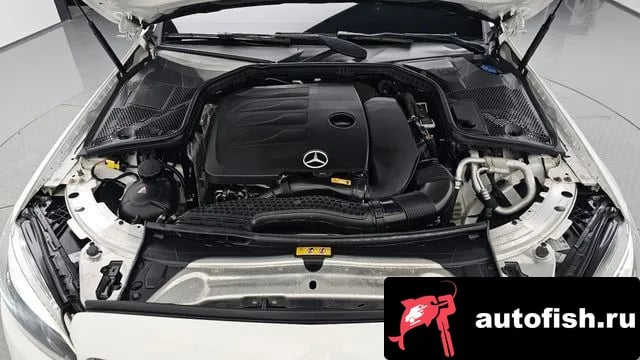 Mercedes-Benz C-Class C-Class W205 2019 года - вид 6