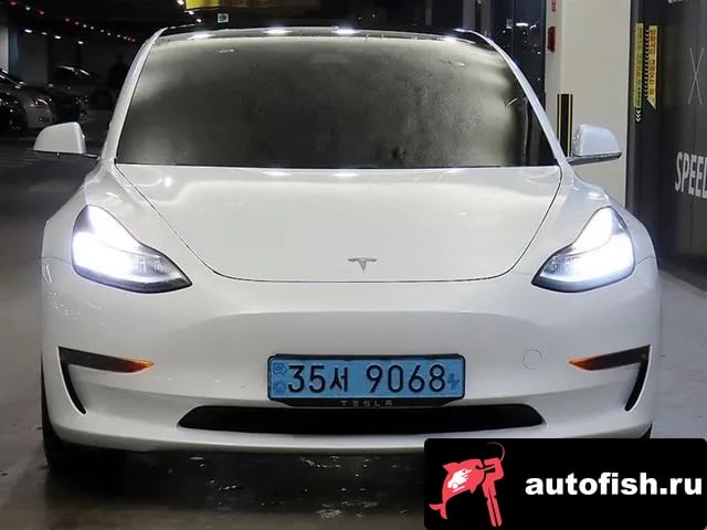 Tesla Model 3 Model 3 2020 года - вид 2