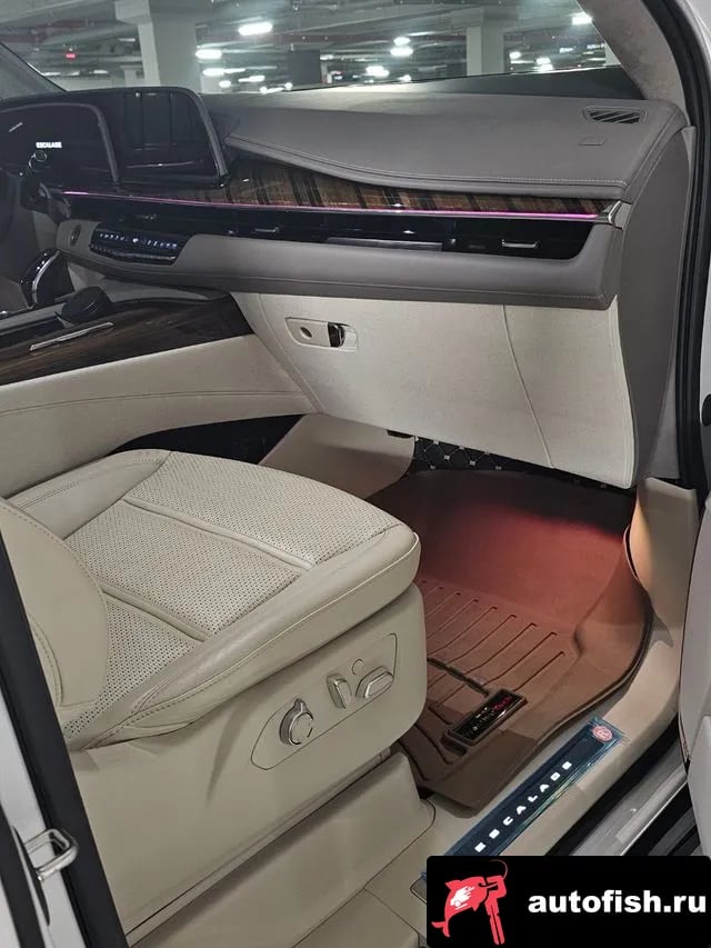 Cadillac Escalade Escalade 5th Generation 2022 года - вид 6