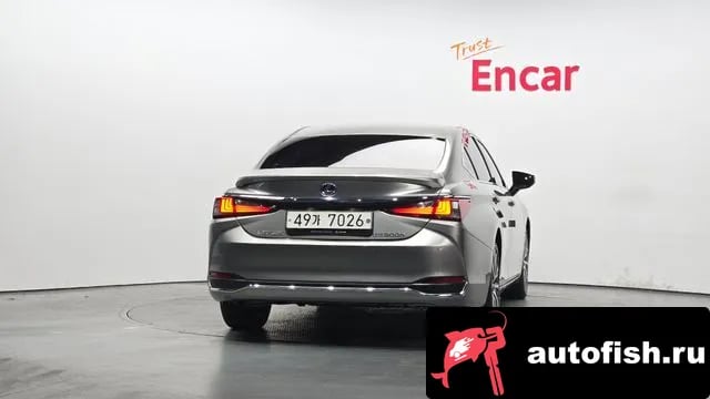 Lexus ES ES300h 7th generation 2019 года - вид 4