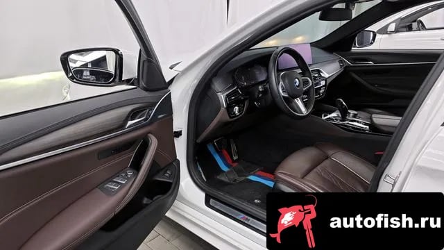 BMW 5-Series 5 Series (G30) 2020 года - похожие автомобили