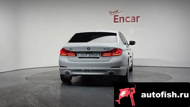 BMW 5-Series 5 Series (G30) 2019 года - вид 4