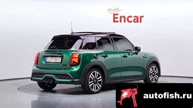 Mini Cooper Cooper S 2024 года - вид 2