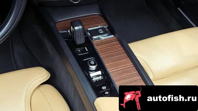 Volvo V60 V60 Cross-country 2nd Generation 2021 года - похожие автомобили