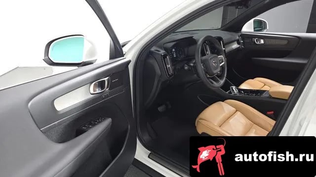 Volvo XC40 XC40 2020 года - похожие автомобили