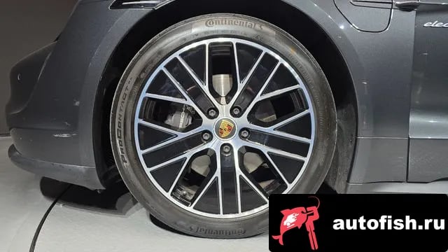 Porsche Taycan Taikan 2022 года - вид 5