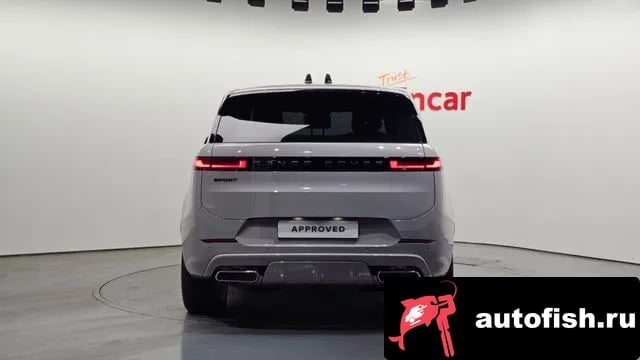 Land Rover Range Rover Sport Range Rover Sport 3rd Generation 2025 года - похожие автомобили