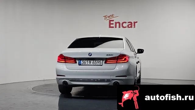 BMW 5-Series 5 Series (G30) 2019 года - вид 4