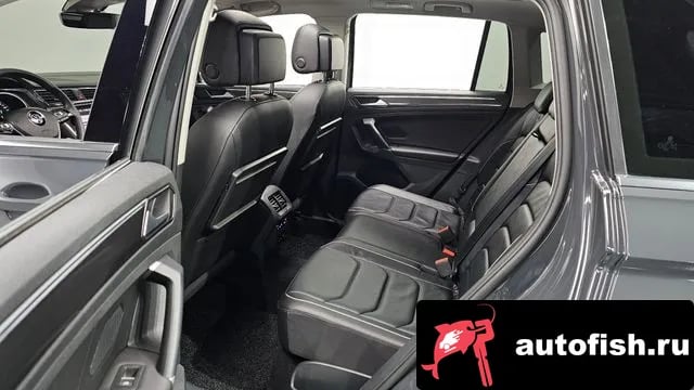 Volkswagen Tiguan Tiguan second Generation 2018 года - похожие автомобили