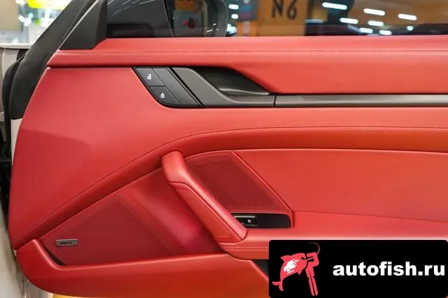 Porsche 911 911 (992) 2024 года - вид 5