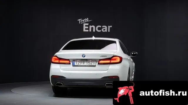 BMW 5-Series 5 Series (G30) 2022 года - вид 4