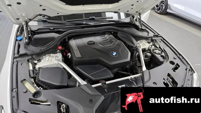 BMW 5-Series 5 Series (G30) 2022 года - вид 6