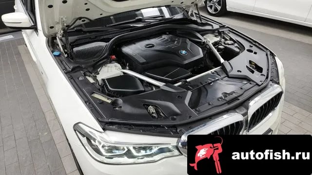 BMW 5-Series 5 Series (G30) 2019 года - вид 6