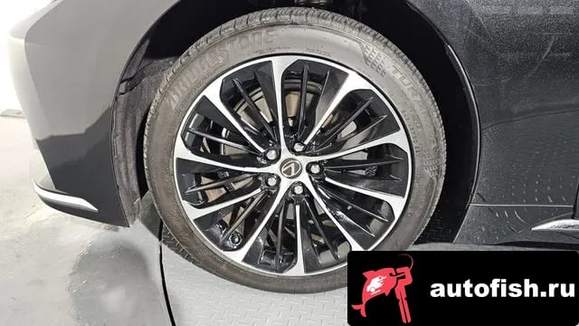 Lexus LS LS500 5th generation 2023 года - вид 4