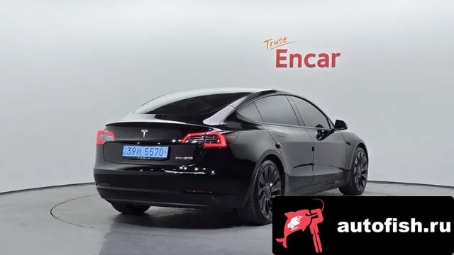 Tesla Model 3 Model 3 2021 года - вид 2